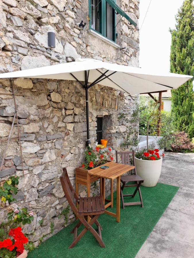 Couette-café A Ridosso Riccò del Golfo di Spezia